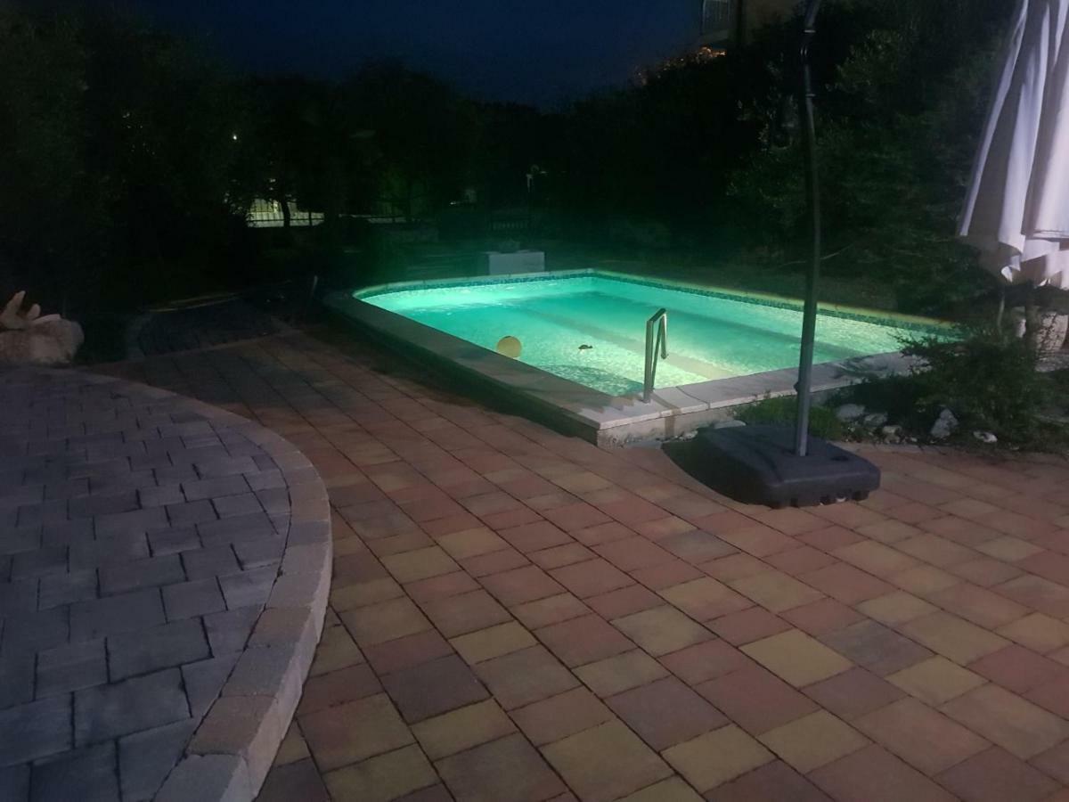Villa Aleksandra Любушки Экстерьер фото